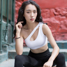 2017 Sexy One Shoulder Solid Sports Bra Women Fitness Yoga Bras Gym Padded Sport Top Athletic Underwear Workout Running Clothing