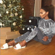 Autumn Winter Women Tracksuit Velvet Hoodies + Pants 2 PCS Sport Sets Female Velour Fitness Set Traning Exercise Gym Women Suits